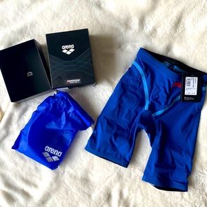 BRAND NEW Arena Men’s Tech Suit- Size 26